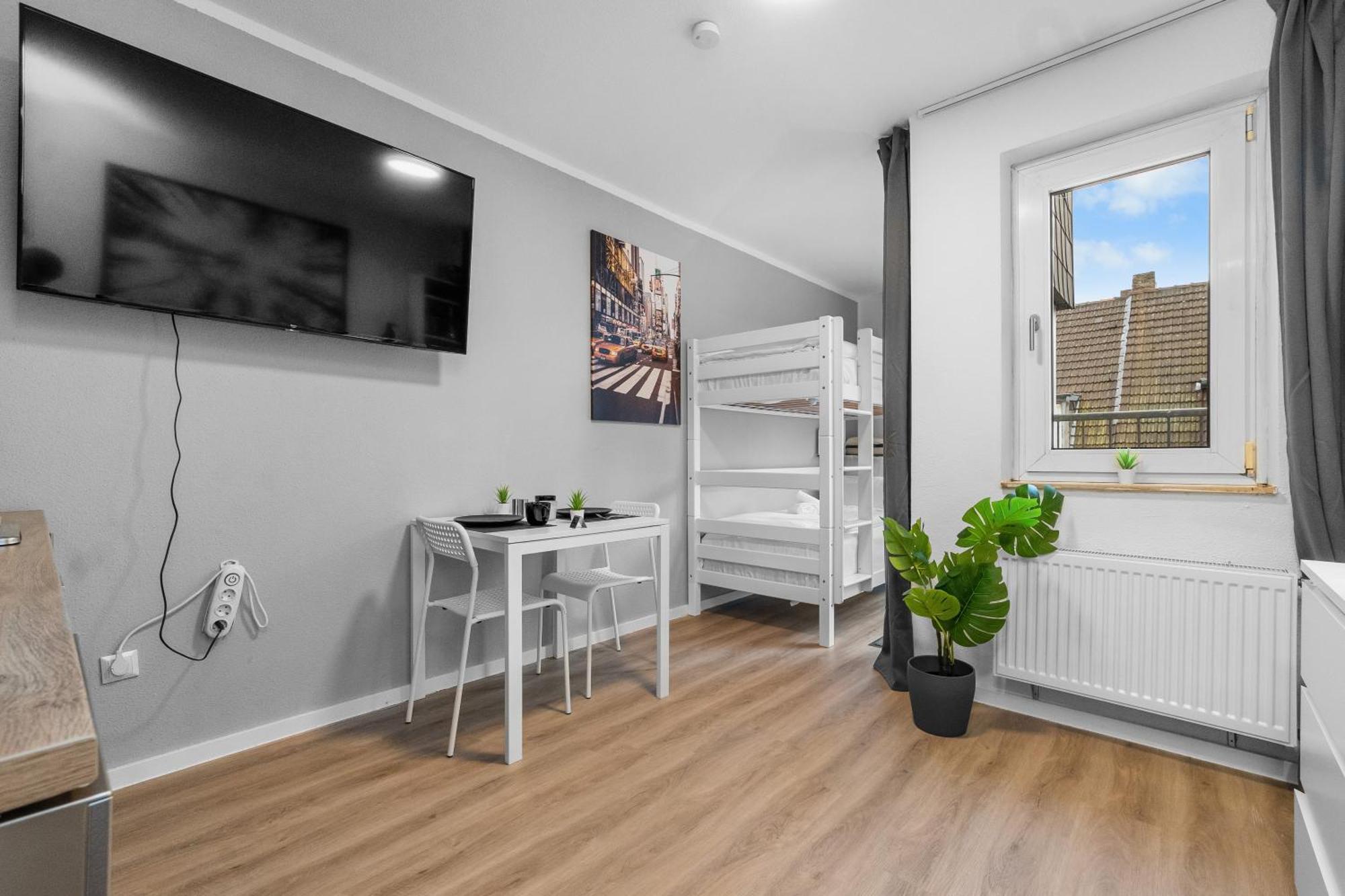 Messe, Monteure, Budget - Einfache Komfortable 2 Personen Wohnung Duisburg Bagian luar foto